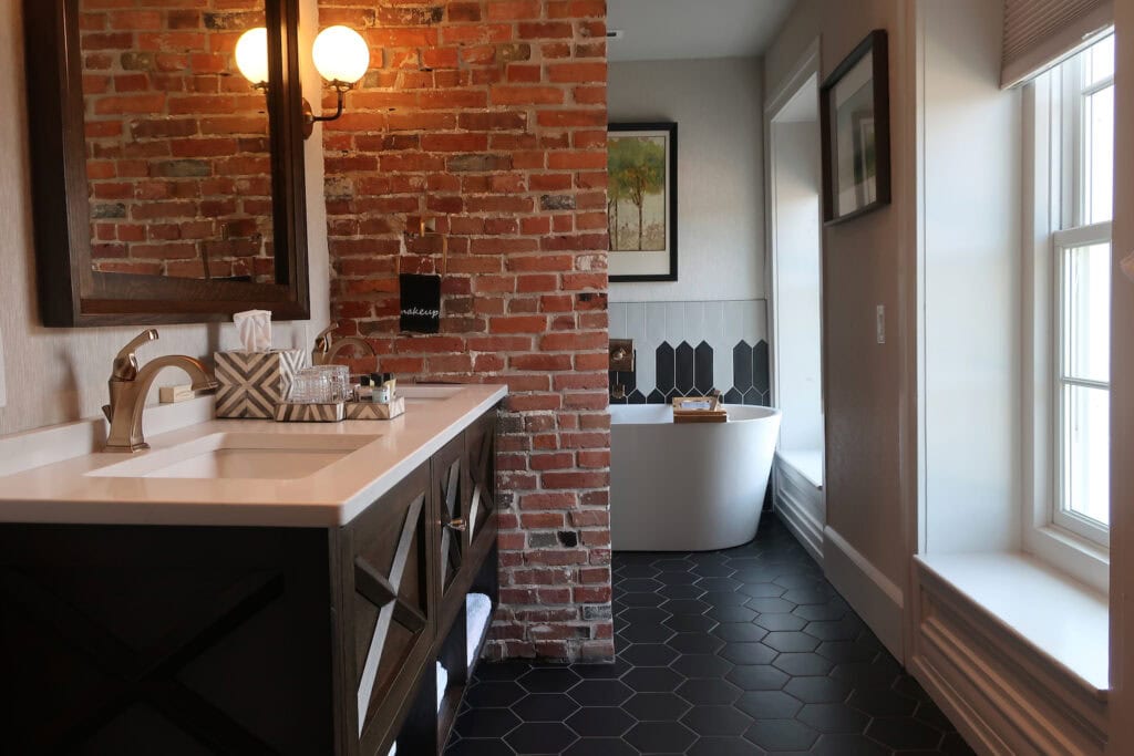 Insta-worthy bathroom at Farmers Creekside Inn, LeRoy NY