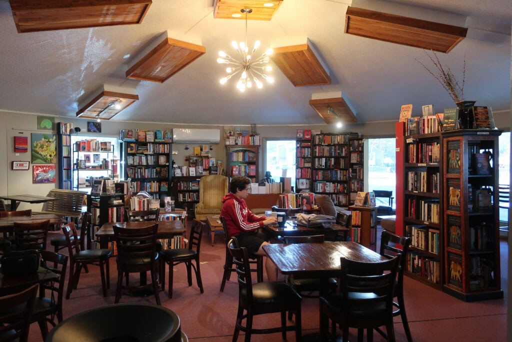 St Inies Coffee bookshop MD