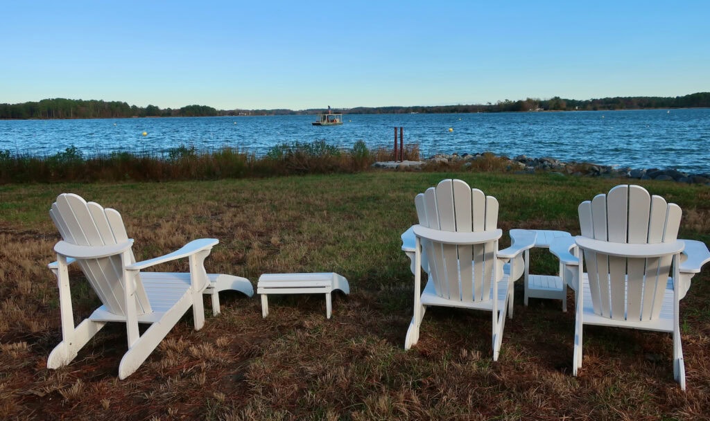 View of oystermen off of Swanendel Inn property